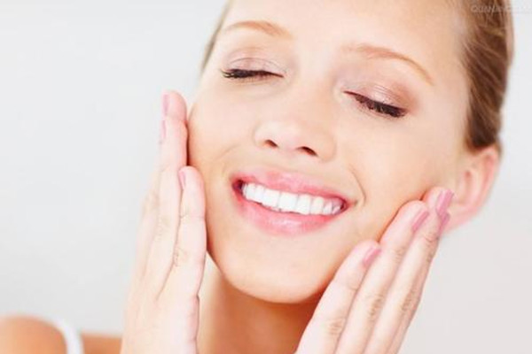 刮痧瘦臉安全嗎 刮痧瘦臉靠譜嗎 刮痧瘦臉安全嗎 刮痧瘦臉靠譜嗎