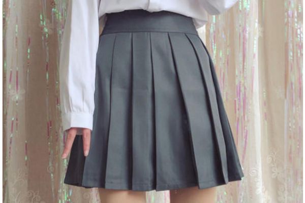 jk裙有沒有安全褲 jk裙需要穿安全褲嗎 jk裙有沒有安全褲 jk裙需要穿安全褲嗎