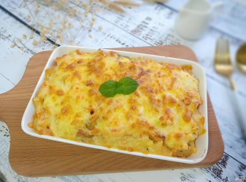 芝士焗土豆泥的做法 芝士焗土豆泥怎么做好吃 芝士焗土豆泥的做法 芝士焗土豆泥怎么做好吃