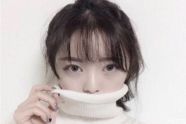 劉海太貼怎么辦 怎樣用吹風(fēng)機(jī)吹出好看的劉海 劉海太貼怎么辦 怎樣用吹風(fēng)機(jī)吹出好看的劉海