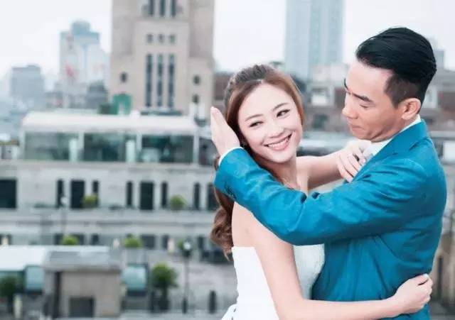 男生心動(dòng)時(shí)看你的眼神是怎樣的 男生對一個(gè)人心動(dòng)時(shí)的眼神 男生心動(dòng)時(shí)看你的眼神是怎樣的 男生對一個(gè)人心動(dòng)時(shí)的眼神