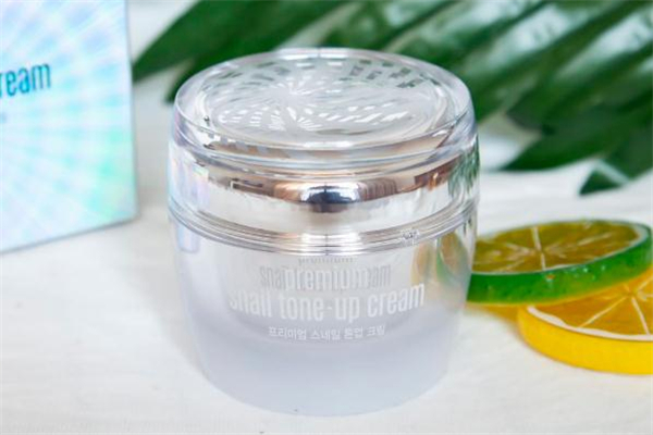 果達(dá)兒素顏霜怎么樣 果達(dá)兒素顏霜有防曬功能嗎 果達(dá)兒素顏霜怎么樣 果達(dá)兒素顏霜有防曬功能嗎