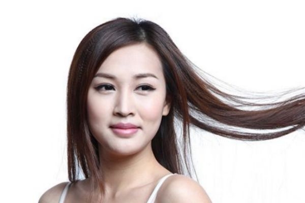 為什么化妝會(huì)長痘 化妝長痘的原因 為什么化妝會(huì)長痘 化妝長痘的原因