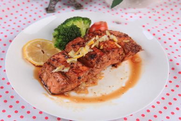 香煎三文魚(yú)怎么做好吃 香煎三文魚(yú)的做法 香煎三文魚(yú)怎么做好吃 香煎三文魚(yú)的做法