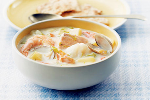 三文魚豆腐湯的做法 三文魚豆腐湯怎么做好吃 三文魚豆腐湯的做法 三文魚豆腐湯怎么做好吃