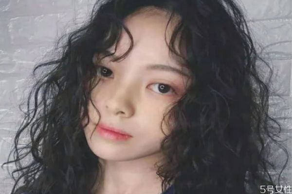 羊毛卷怎么燙教程 羊毛卷要注意什么 羊毛卷怎么燙教程 羊毛卷要注意什么