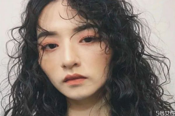 羊毛卷怎么燙教程 羊毛卷要注意什么 羊毛卷怎么燙教程 羊毛卷要注意什么