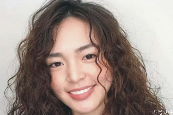 羊毛卷燙毀了怎么辦 羊毛卷可以梳頭嗎 羊毛卷燙毀了怎么辦 羊毛卷可以梳頭嗎