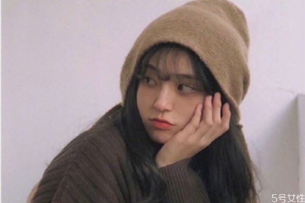 頭皮屑的改善方法有哪些 頭屑多癢用什么洗發(fā)水 頭皮屑的改善方法有哪些 頭屑多癢用什么洗發(fā)水