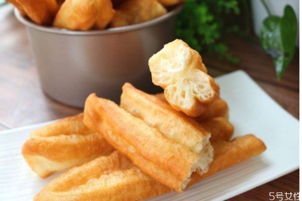 油條的熱量高嗎 減肥可以吃油條嗎 油條的熱量高嗎 減肥可以吃油條嗎