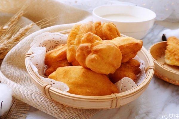 油條的熱量高嗎 減肥可以吃油條嗎 油條的熱量高嗎 減肥可以吃油條嗎