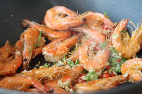 基圍蝦怎么做好吃 基圍蝦的簡單做法 基圍蝦怎么做好吃 基圍蝦的簡單做法