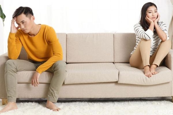 老公工作忙應該抱怨嗎 老公工作忙怎么辦