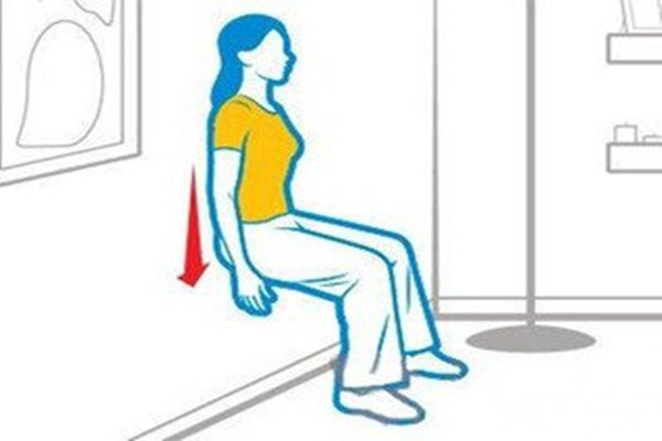 靠墻深蹲能塑形嗎 靠墻深蹲怎么做 靠墻深蹲能塑形嗎 靠墻深蹲怎么做