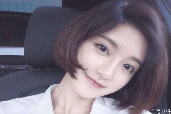 面部嚴(yán)重缺水怎么辦 給皮膚補(bǔ)水的最快的方法 面部嚴(yán)重缺水怎么辦 給皮膚補(bǔ)水的最快的方法