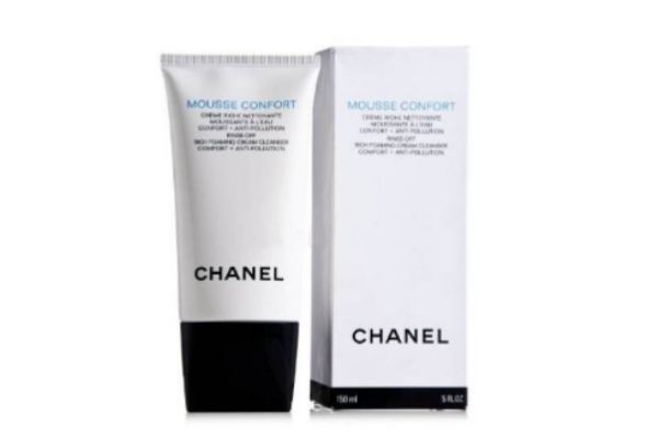 外油內(nèi)干用什么護(hù)膚品 夏季混合型皮膚用什么護(hù)膚品 外油內(nèi)干用什么護(hù)膚品 夏季混合型皮膚用什么護(hù)膚品