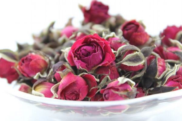 玫瑰花可以敷臉嗎 玫瑰花敷臉可以嗎 玫瑰花可以敷臉嗎 玫瑰花敷臉可以嗎