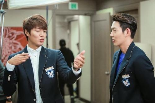 男生遇到情敵怎么辦 男生遇到情敵怎么處理 男生遇到情敵怎么辦 男生遇到情敵怎么處理