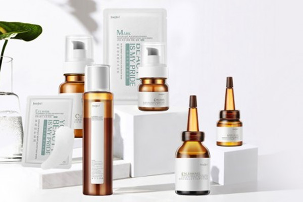 freeskin平衡養(yǎng)膚液好用嗎 freeskin平衡養(yǎng)膚液安全嗎 freeskin平衡養(yǎng)膚液好用嗎 freeskin平衡養(yǎng)膚液安全嗎