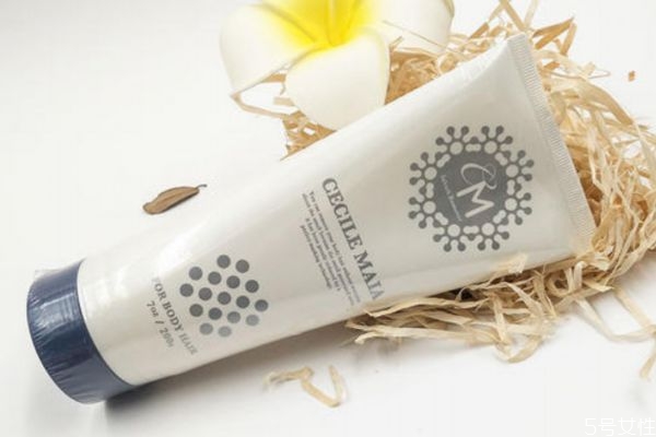 cm脫毛膏使用方法 cm脫毛膏應(yīng)該怎么使用 cm脫毛膏使用方法 cm脫毛膏應(yīng)該怎么使用