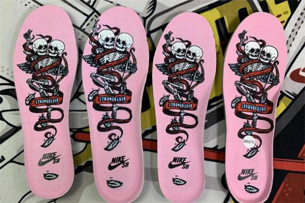 nike dunk sb情人節(jié)真假對(duì)比 耐克dunk情人節(jié)發(fā)售價(jià)格 nike dunk sb情人節(jié)真假對(duì)比 耐克dunk情人節(jié)發(fā)售價(jià)格