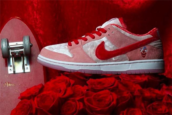 nike dunk sb情人節(jié)真假對(duì)比 耐克dunk情人節(jié)發(fā)售價(jià)格 nike dunk sb情人節(jié)真假對(duì)比 耐克dunk情人節(jié)發(fā)售價(jià)格