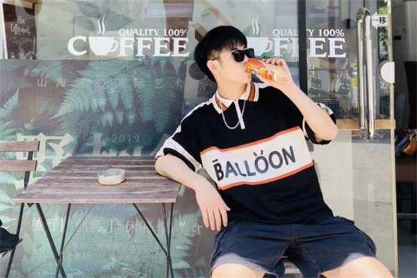 復(fù)古polo衫什么顏色好看 復(fù)古polo衫流行什么顏色 復(fù)古polo衫什么顏色好看 復(fù)古polo衫流行什么顏色