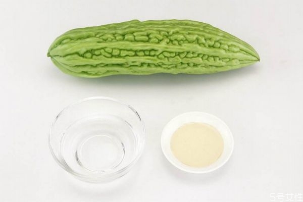 苦瓜汁的作用有什么 喝苦瓜汁有什么好處 苦瓜汁的作用有什么 喝苦瓜汁有什么好處