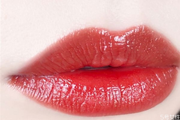 lilt小金磚口紅102和104哪個好看 lilt小金磚口紅試色 lilt小金磚口紅102和104哪個好看 lilt小金磚口紅試色