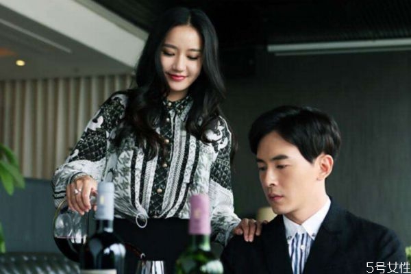 鳳凰男是不是都小氣 鳳凰男主要特征有什么 鳳凰男是不是都小氣 鳳凰男主要特征有什么