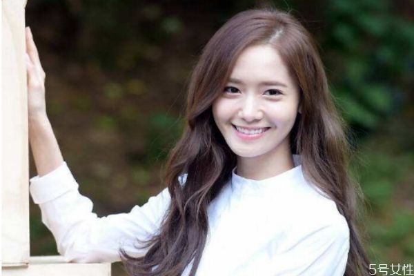 韓式裸妝跟普通的裸妝的區(qū)別 韓式裸妝教程 韓式裸妝跟普通的裸妝的區(qū)別 韓式裸妝教程