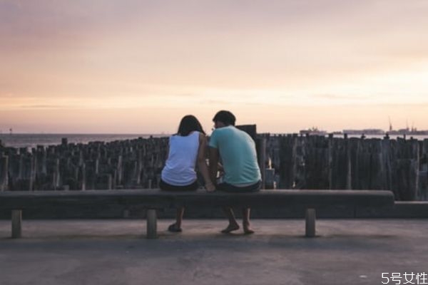 老公精神出軌怎么辦 老公精神出軌后的相處 老公精神出軌怎么辦 老公精神出軌后的相處