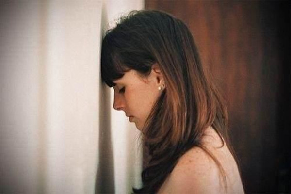 男朋友自私的表現(xiàn) 自私的男朋友是怎樣對待女友的 男朋友自私的表現(xiàn) 自私的男朋友是怎樣對待女友的