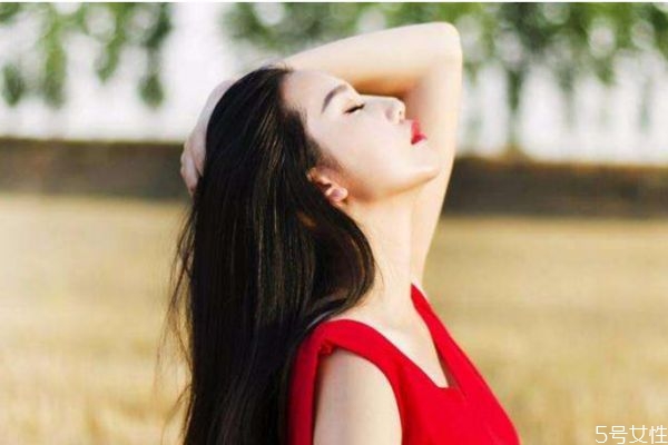 女人味是每個(gè)女人都有嗎 什么樣的女人有女人味 女人味是每個(gè)女人都有嗎 什么樣的女人有女人味