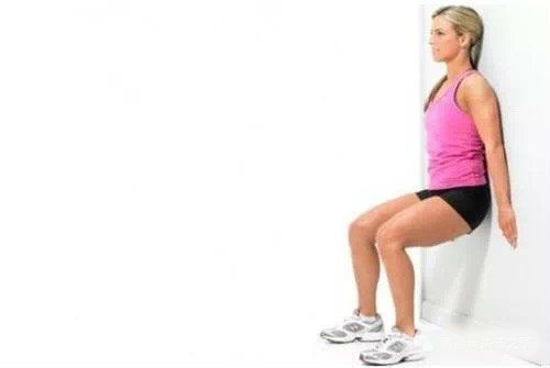 貼墻半蹲能瘦腿嗎 貼墻半蹲對膝蓋有影響嗎 貼墻半蹲能瘦腿嗎 貼墻半蹲對膝蓋有影響嗎