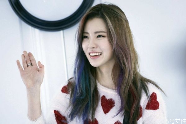 什么樣的中年女最有魅力 有魅力的中年女性是什么樣的 什么樣的中年女最有魅力 有魅力的中年女性是什么樣的