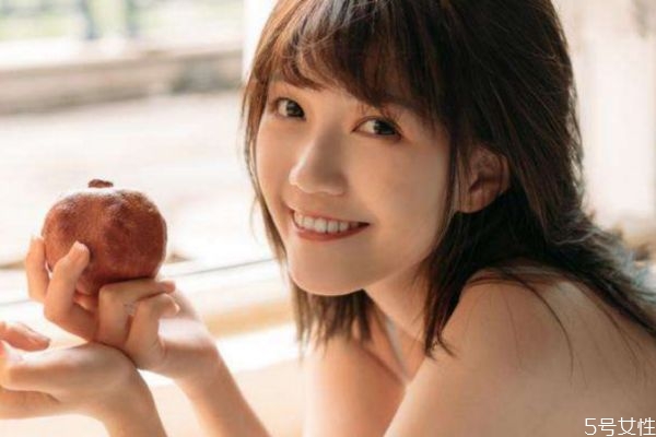 聰明的男生怎么追女生 聰明的男生追女生的方法 聰明的男生怎么追女生 聰明的男生追女生的方法