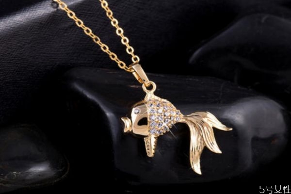 金項(xiàng)鏈怎么清洗污漬 金項(xiàng)鏈清洗污漬的方法 金項(xiàng)鏈怎么清洗污漬 金項(xiàng)鏈清洗污漬的方法