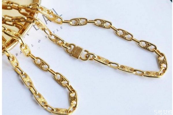 金項(xiàng)鏈怎么清洗污漬 金項(xiàng)鏈清洗污漬的方法 金項(xiàng)鏈怎么清洗污漬 金項(xiàng)鏈清洗污漬的方法