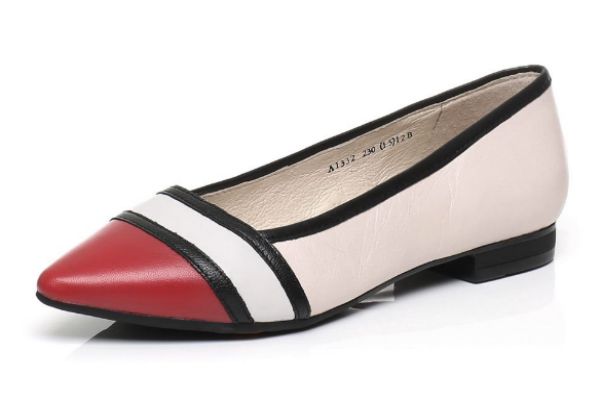 羊皮底鞋子沾水會(huì)怎么樣 羊皮底鞋子沾水還能用嗎 羊皮底鞋子沾水會(huì)怎么樣 羊皮底鞋子沾水還能用嗎