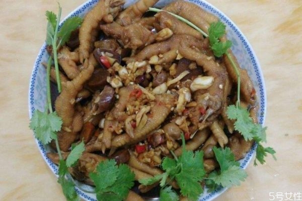 涼拌雞爪怎么做好吃 涼拌雞爪的簡單做法 涼拌雞爪怎么做好吃 涼拌雞爪的簡單做法