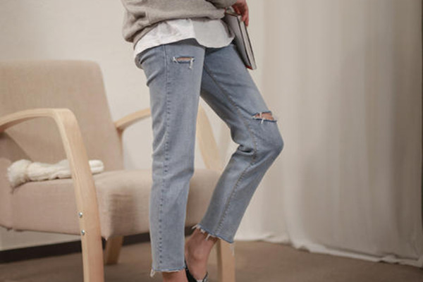直筒牛仔褲是老爹褲嗎 直筒牛仔褲的優(yōu)點(diǎn)