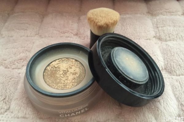 眼部容易暈妝怎么辦 眼部容易暈妝怎么解決 眼部容易暈妝怎么辦 眼部容易暈妝怎么解決