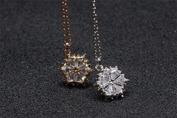 施華洛世奇雪花項(xiàng)鏈價(jià)格 施華洛世奇雪花項(xiàng)鏈真假 施華洛世奇雪花項(xiàng)鏈價(jià)格 施華洛世奇雪花項(xiàng)鏈真假