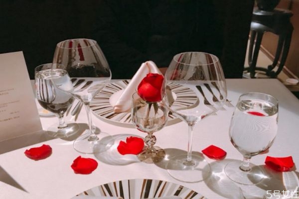 情侶約會可以去那里 情侶約會去那里好 情侶約會可以去那里 情侶約會去那里好