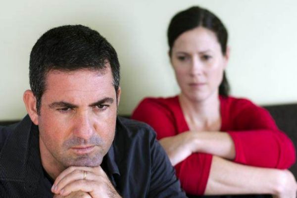 老公精神出軌有哪些表現(xiàn) 老公精神出軌的癥狀 老公精神出軌有哪些表現(xiàn) 老公精神出軌的癥狀