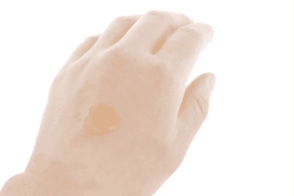 小棕瓶白天可以用嗎 雅思蘭黛白天使用配合防曬更好 小棕瓶白天可以用嗎 雅思蘭黛白天使用配合防曬更好