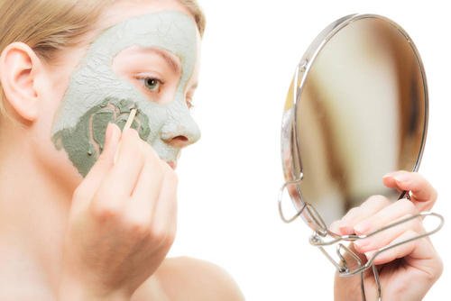 泥膜可以用手敷嗎 泥膜薄敷好還是厚敷好 泥膜可以用手敷嗎 泥膜薄敷好還是厚敷好