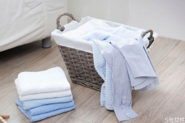 衣服曬黃怎么辦 衣服曬黃怎么解決 衣服曬黃怎么辦 衣服曬黃怎么解決