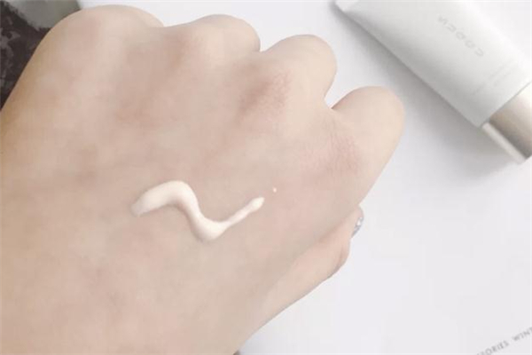 suqqu防曬霜適合什么膚質(zhì) suqqu防曬霜防水嗎 suqqu防曬霜適合什么膚質(zhì) suqqu防曬霜防水嗎